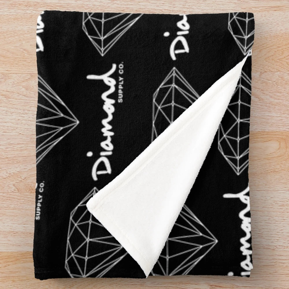 Diamond pattern plush blanket