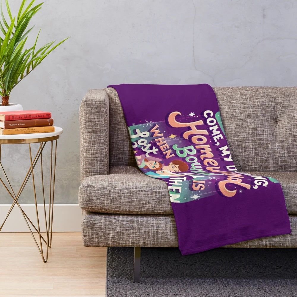 Soft and plush Disney Frozen-inspired blanket with Elsa the Snow Queen design and northern lights