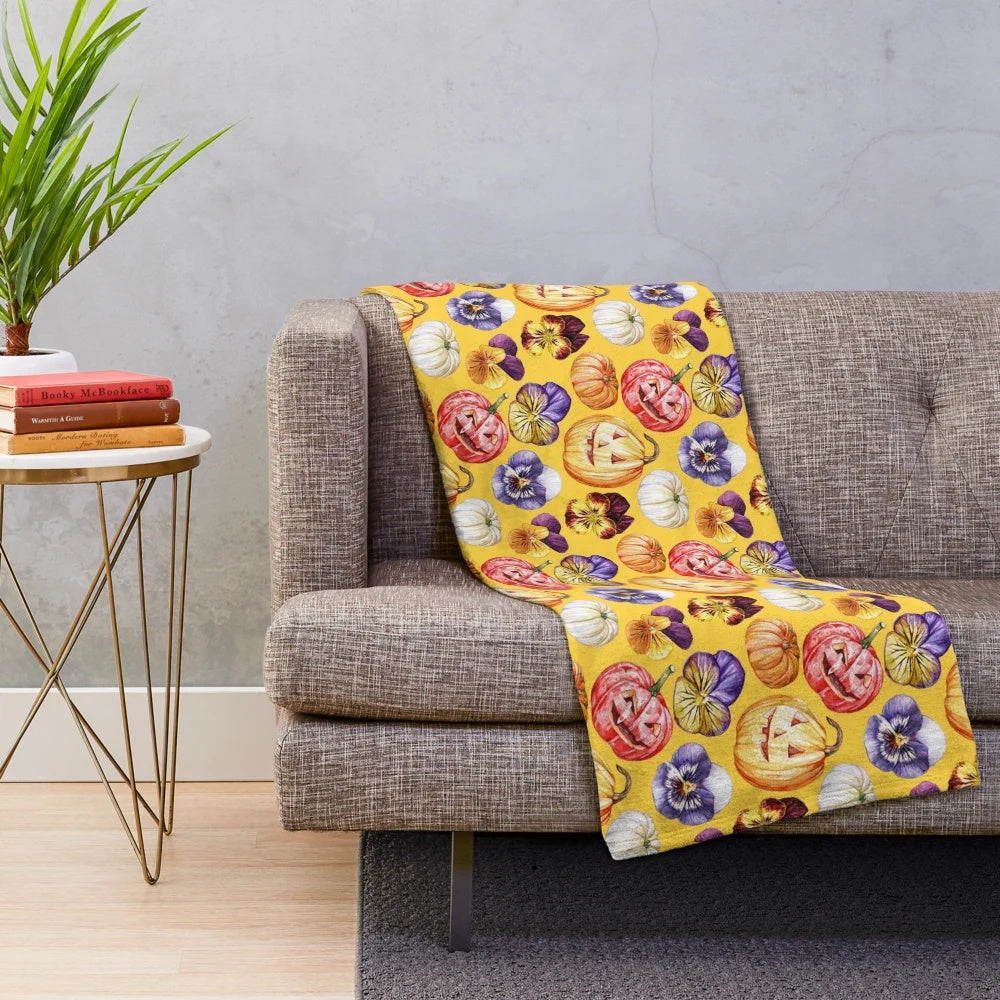 Pumpkin and pansy floral pattern plush blanket