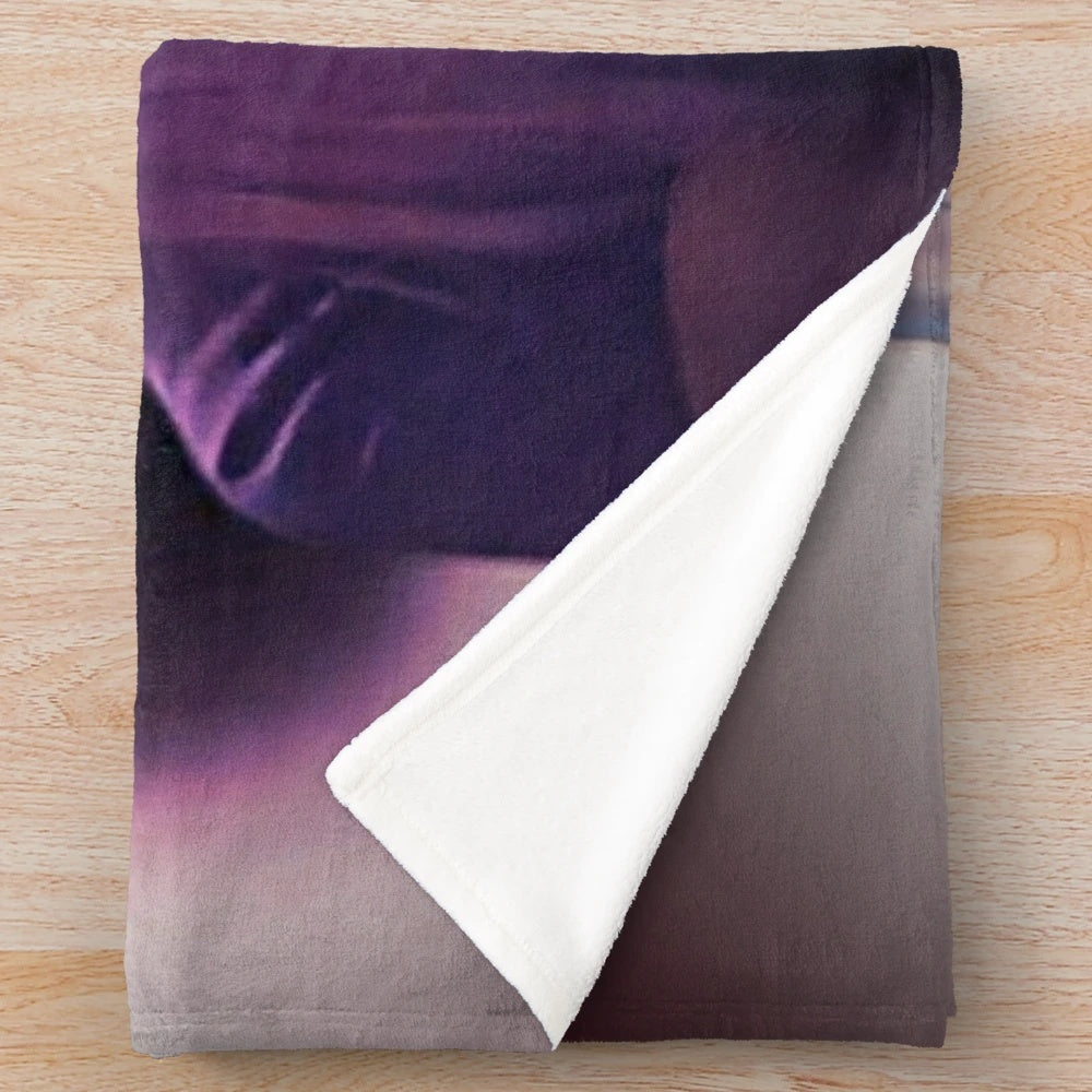 Flaming pink vignette design plush blanket
