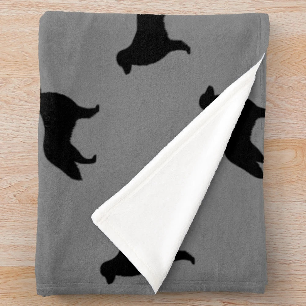 Flat Coated Retriever Silhouette Plush Blanket