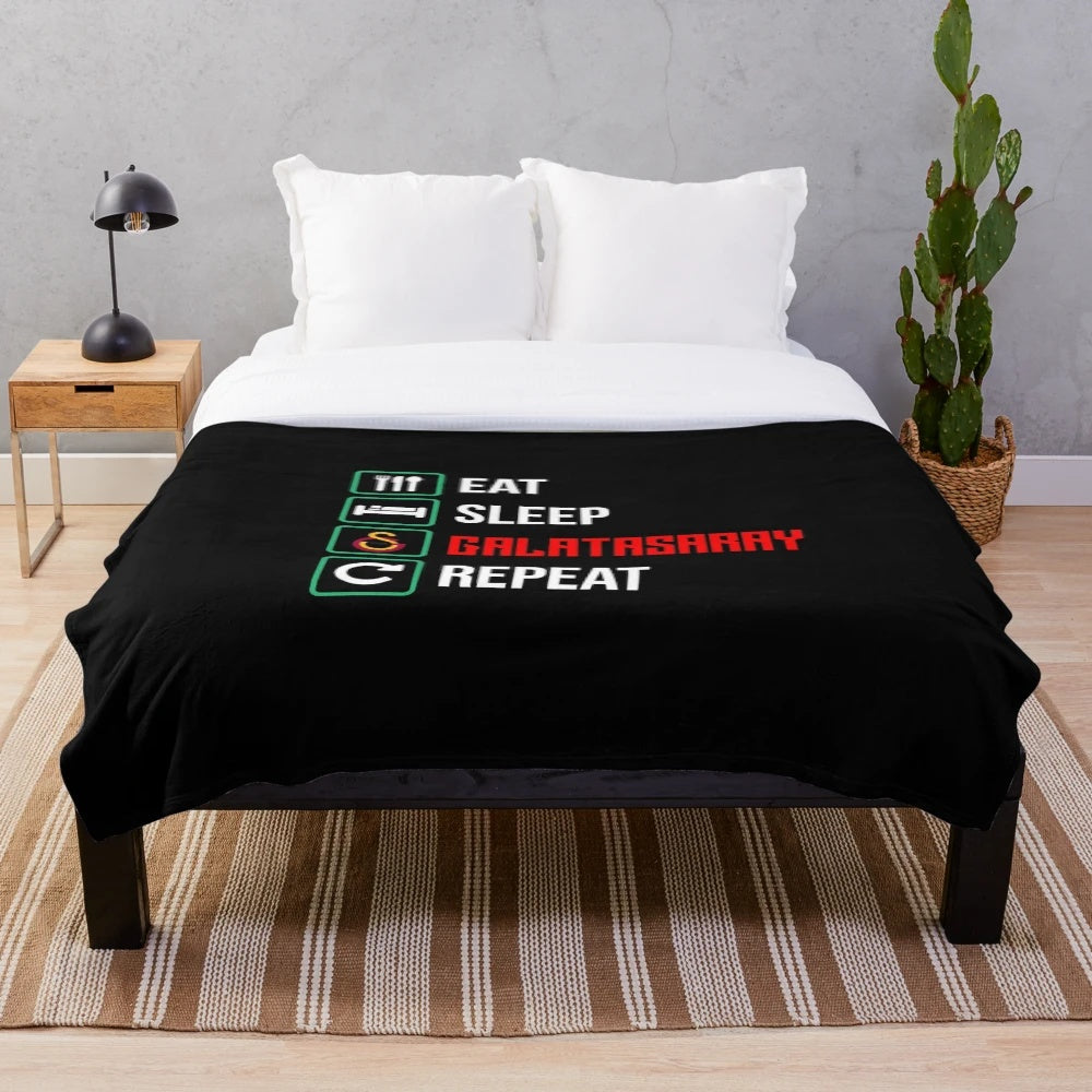 Galatasaray-themed plush blanket for sports fans
