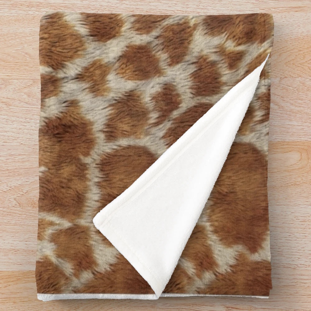 Soft and Comfortable Giraffe Print Plush Blanket