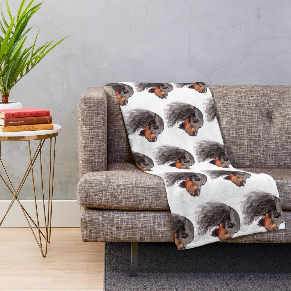 Soft and plush Gordon Setter dog blanket for pet owners