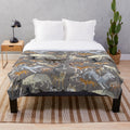 Grey wolf plush blanket with wolf pattern design