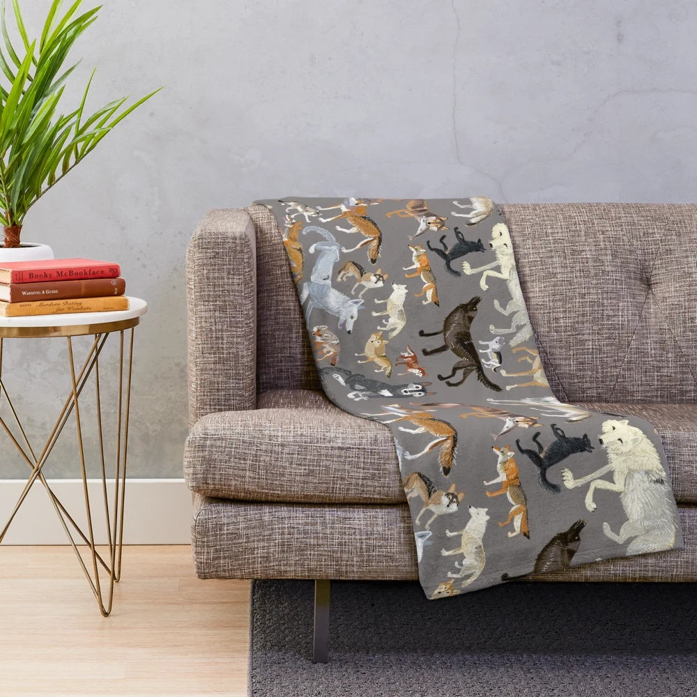 Grey wolf plush blanket with wolf pattern design