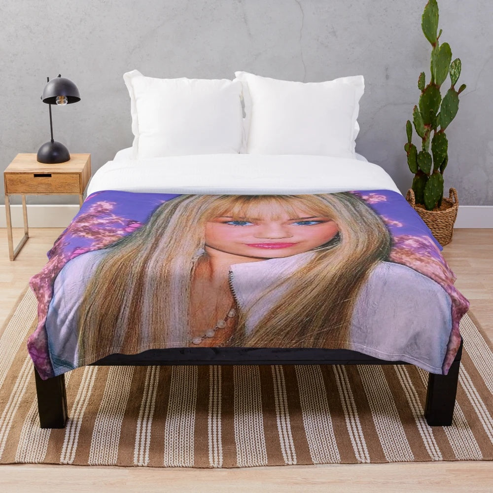 Soft and cuddly hannah-inspired plush blanket