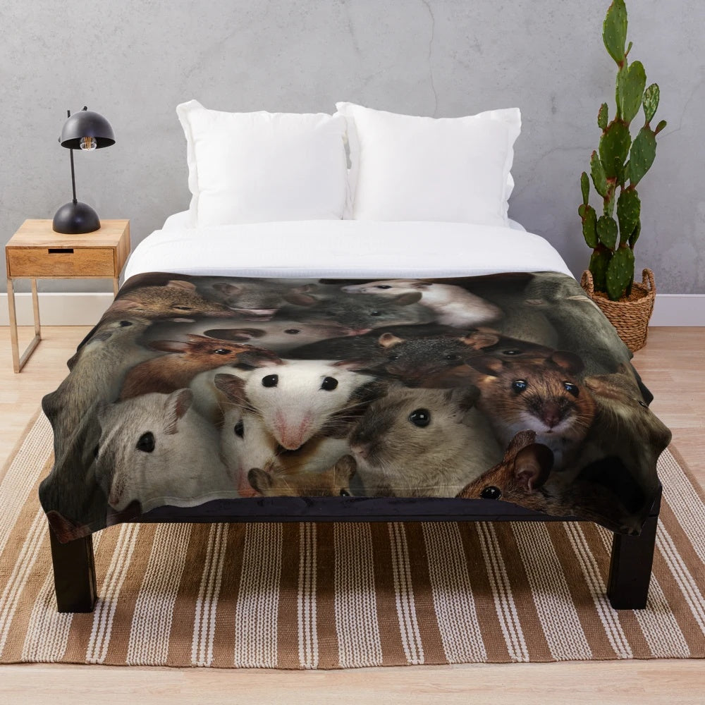 Cute mice plush blanket