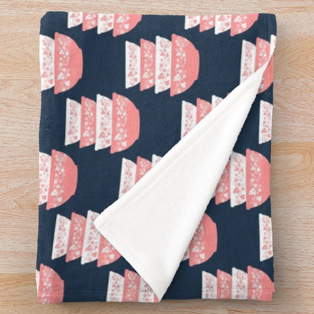Vintage-inspired pink floral and leaf pattern plush blanket