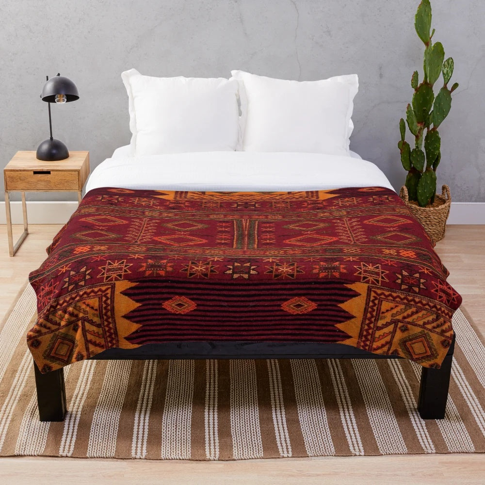 Plush blanket with Moroccan-inspired artwork design