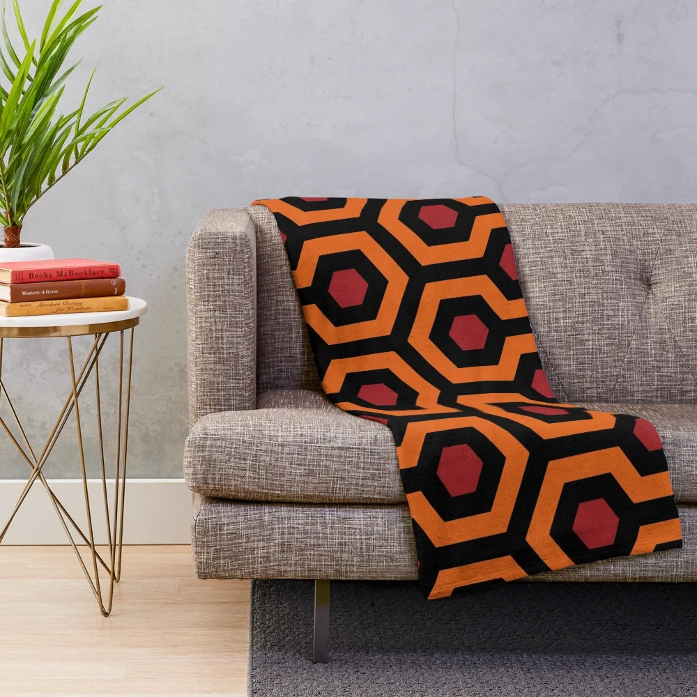 Overlook pattern plush blanket with geometric hexagonal design