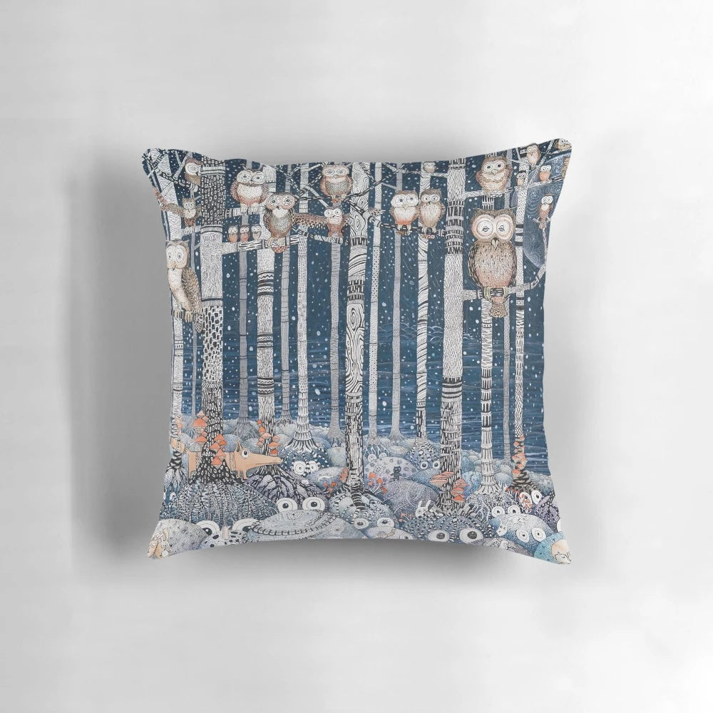 Decorative forest-themed pillow with an owl design, perfect for adding a touch of nature to your home.