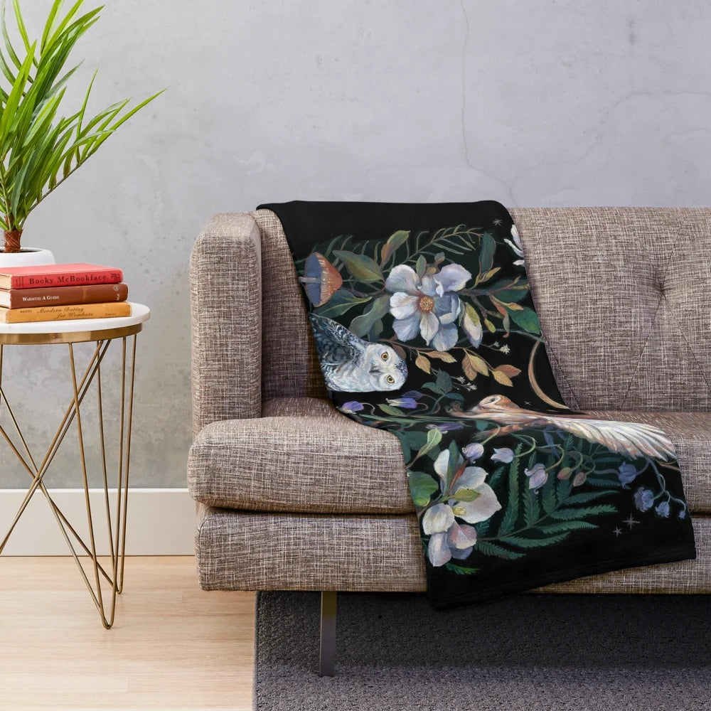 Owls night garden plush blanket with floral and nature design