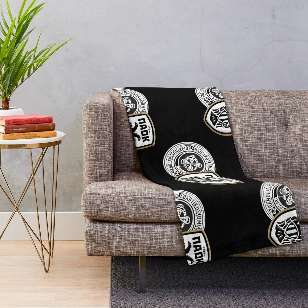 Paok plush blanket with double layer design