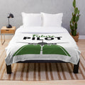 Plush blanket featuring a retro pilot design for aviation enthusiasts