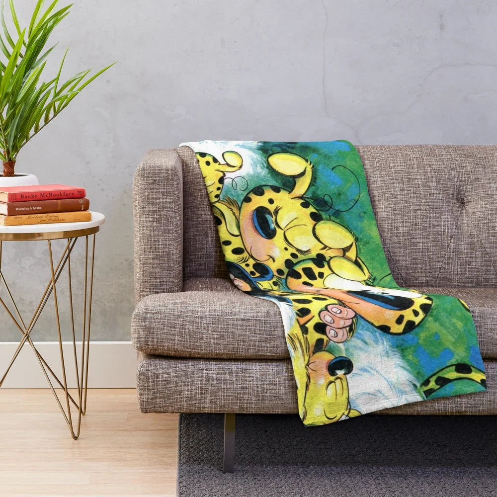 Plush blanket with Marsupilami and family characters