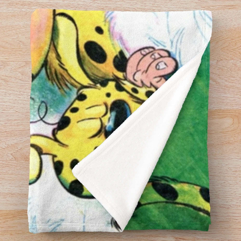 Plush blanket with Marsupilami and family characters