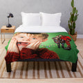 Soft and plush blanket with a Christmas design