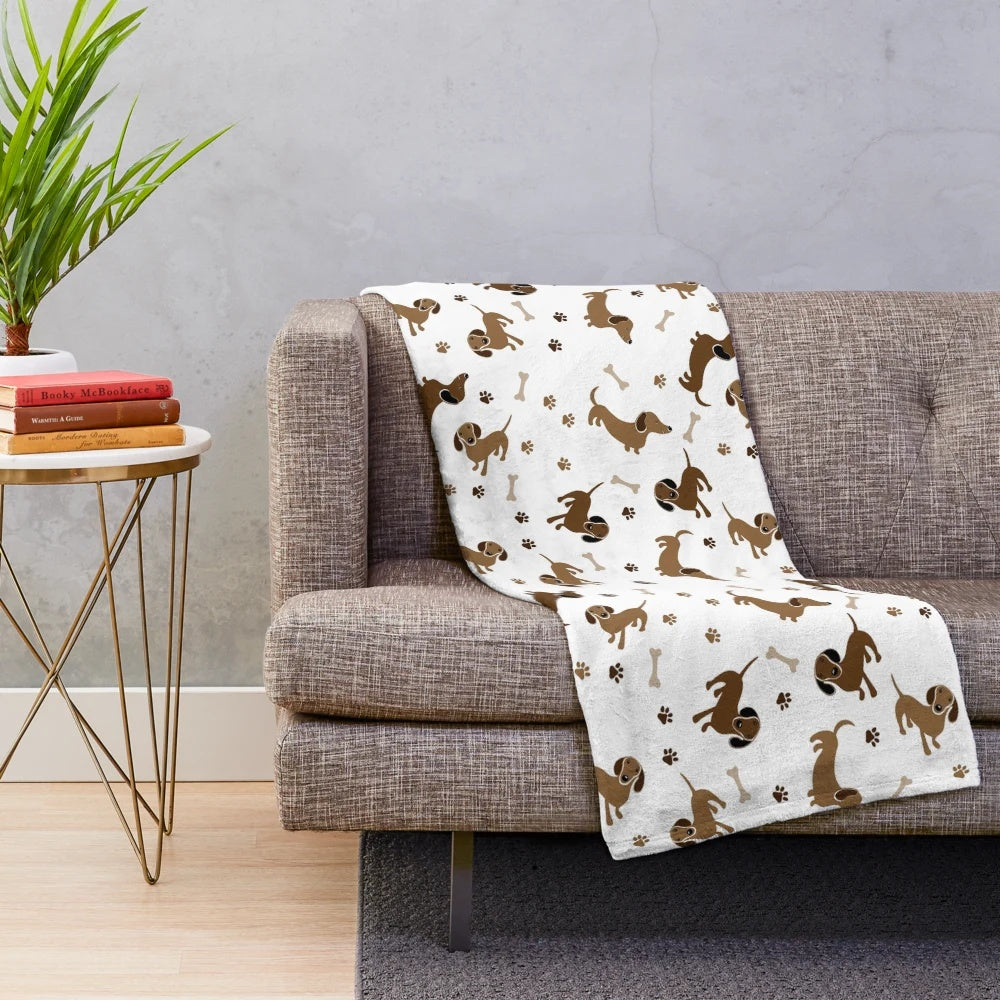 Funny plush blanket with dachshund/sausage dog design