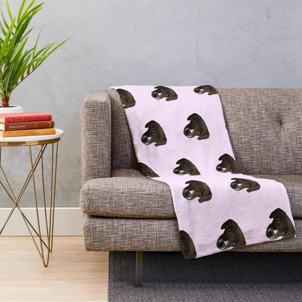 Soft and Cuddly Plush Blanket with Cute Dog Design