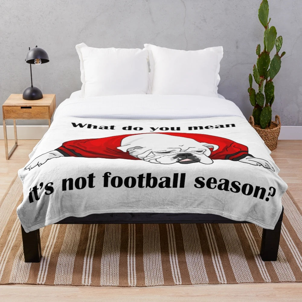 Plush blanket featuring the Georgia Bulldogs mascot