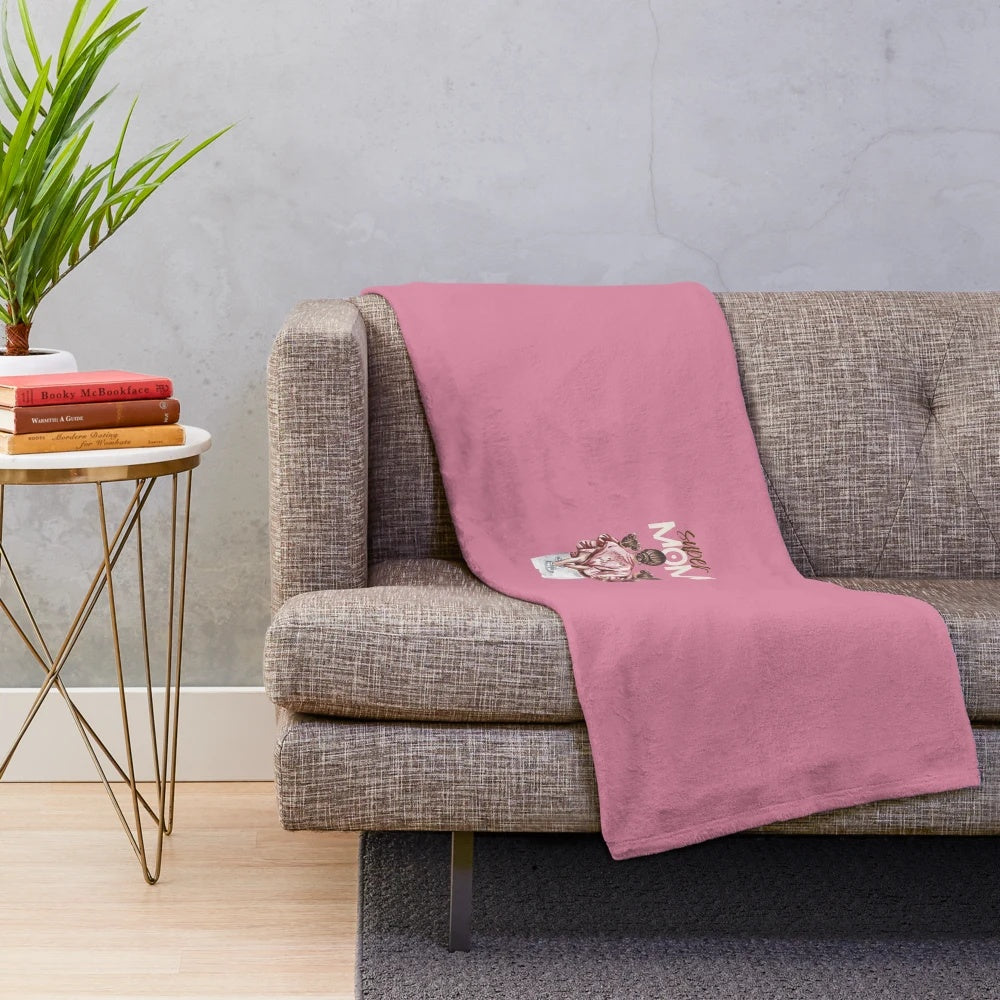 Soft, plush blanket with 'Super MOM' text in black and white design
