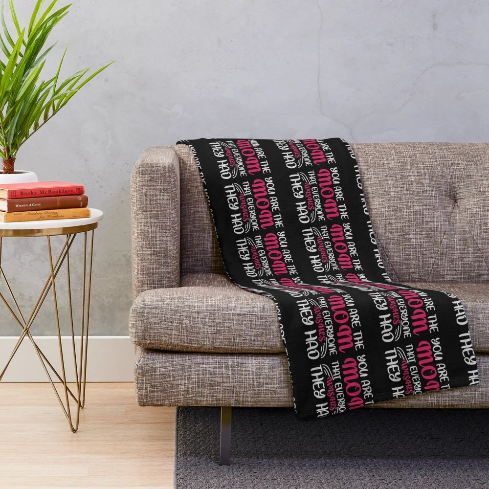 Plush blanket for mothers, featuring a soft and cozy design