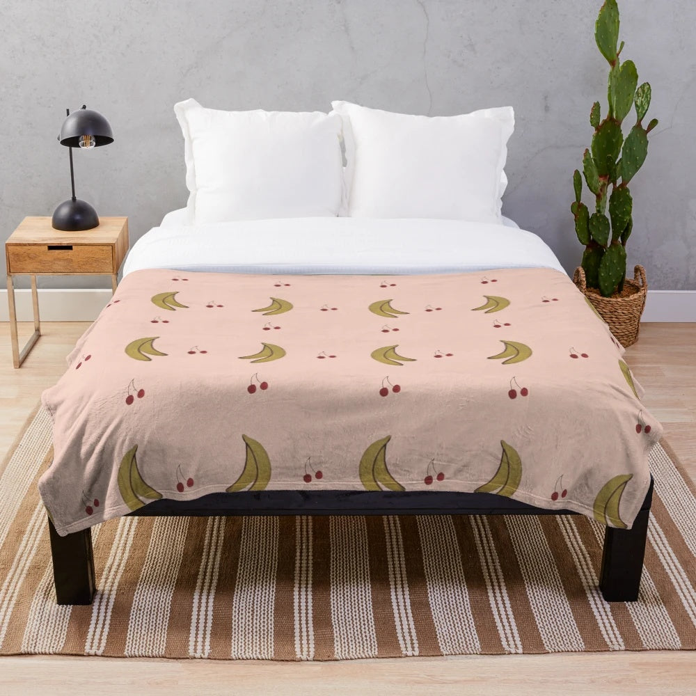 Soft and plush LA PETITE VIE blanket with a pink and floral pattern