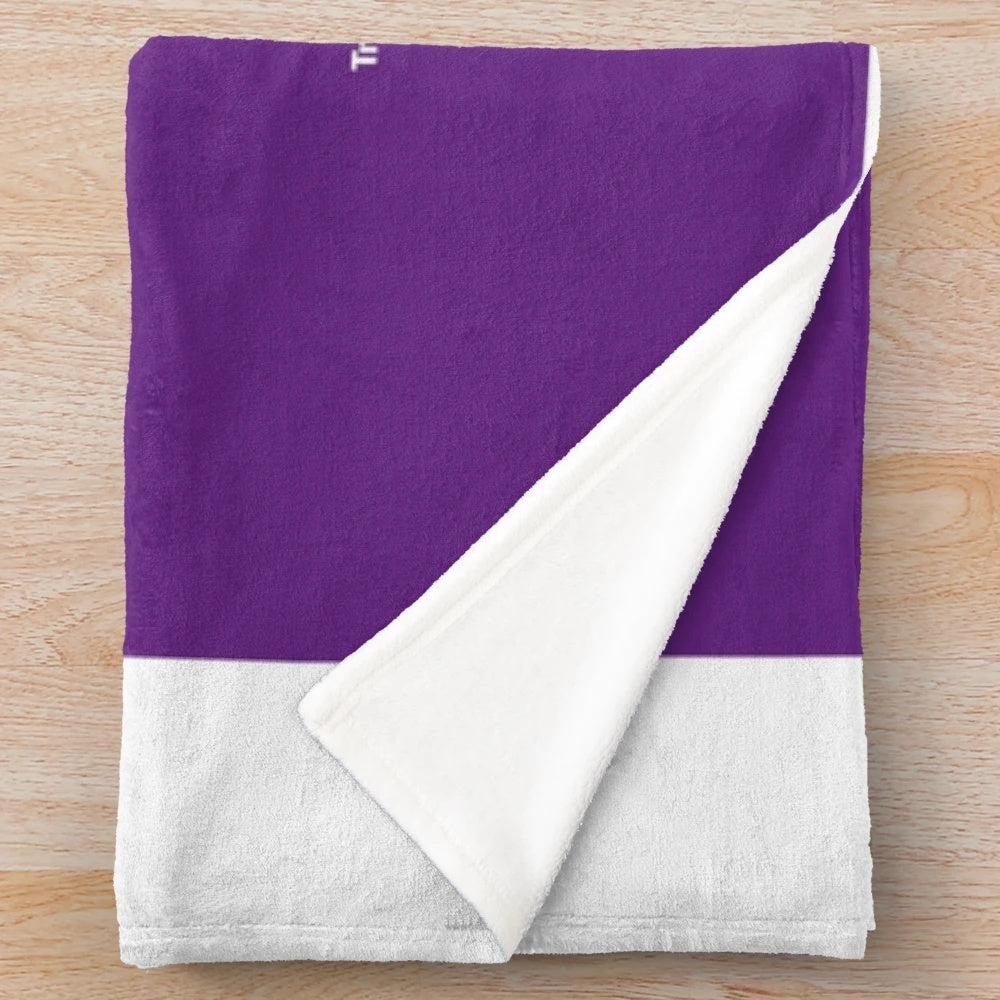 Plush blanket with Dundee accent and cultural elements