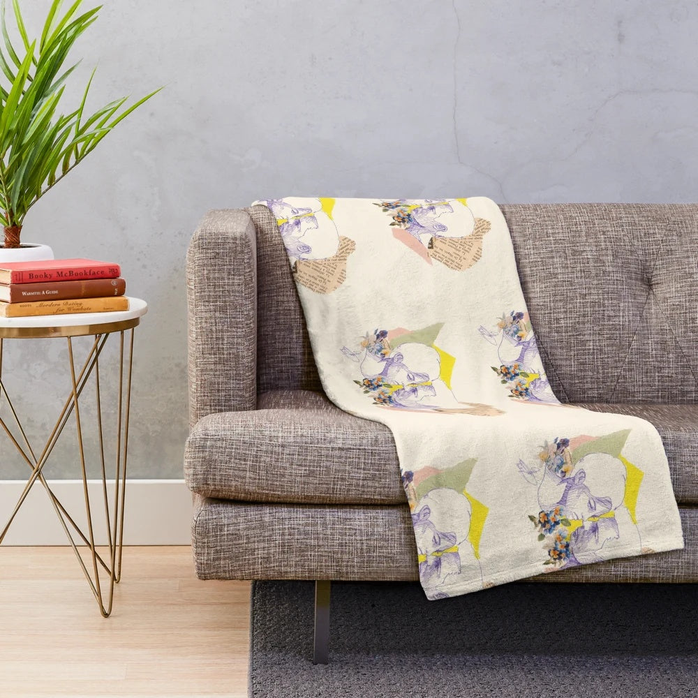 Plush blanket with a collage design featuring Marcello Mastroianni and Claudia Cardinale, iconic stars of Italian cinema