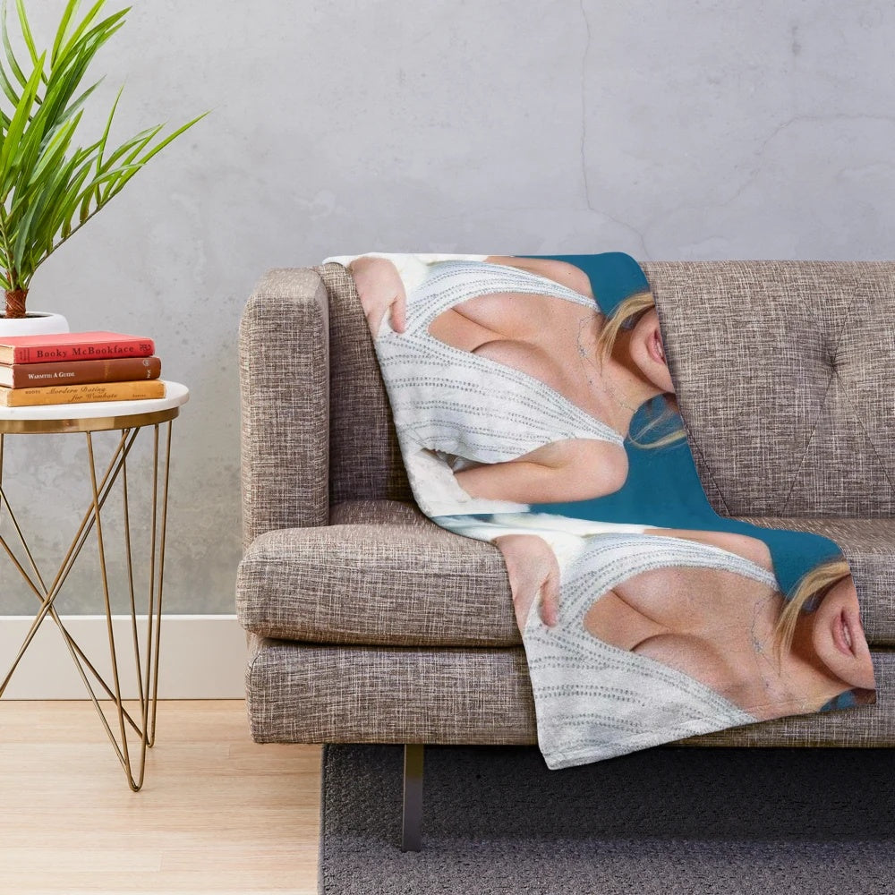 Kate Upton-inspired plush blanket