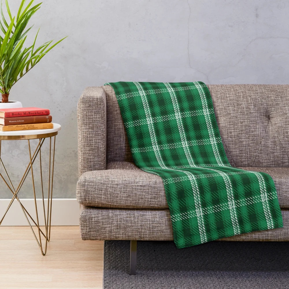 Plush blanket with traditional Scottish tartan plaid pattern