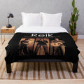 Metropolitana Plush Blanket with Mexican-inspired retro design