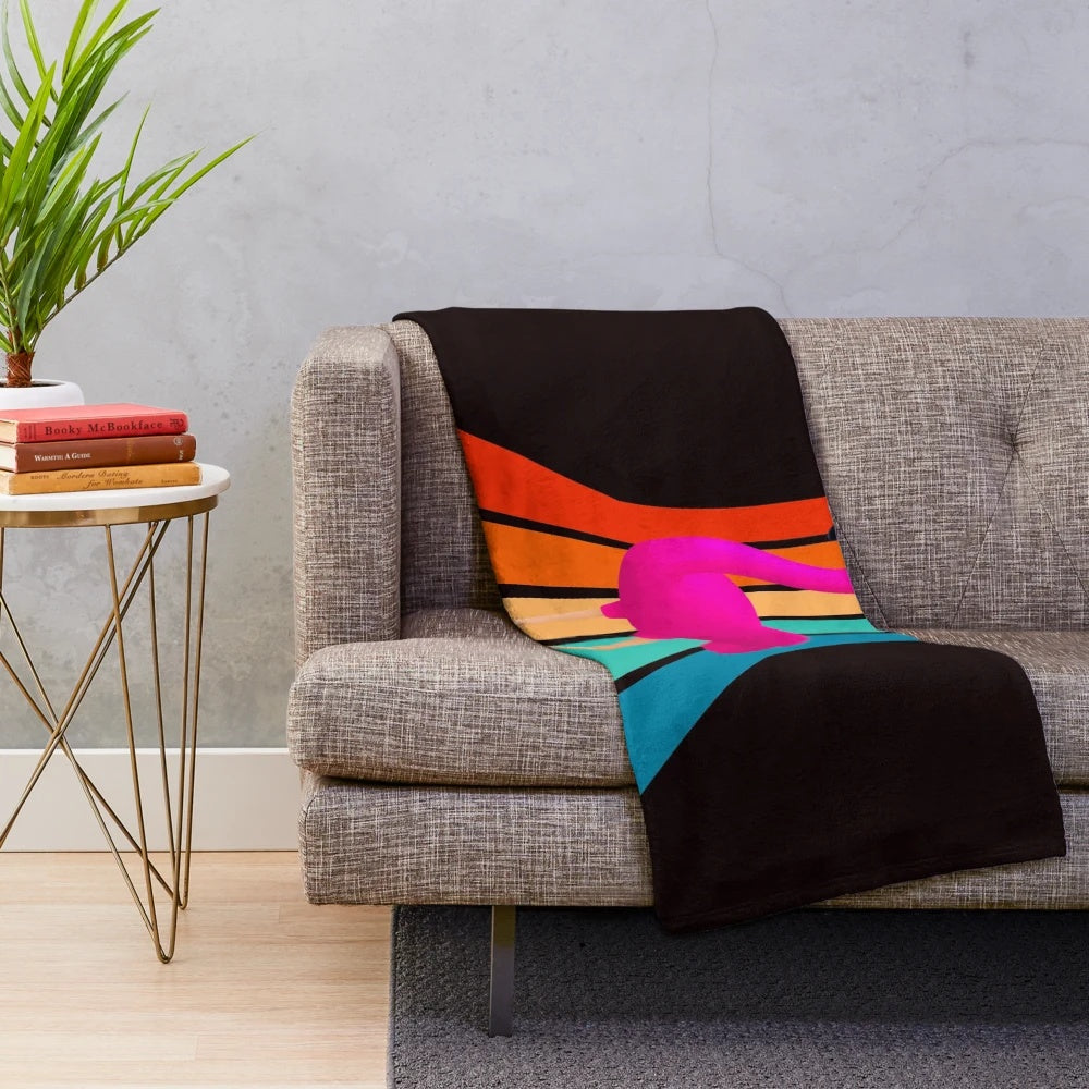 Soft and plush pelican-themed blanket for home and bedroom
