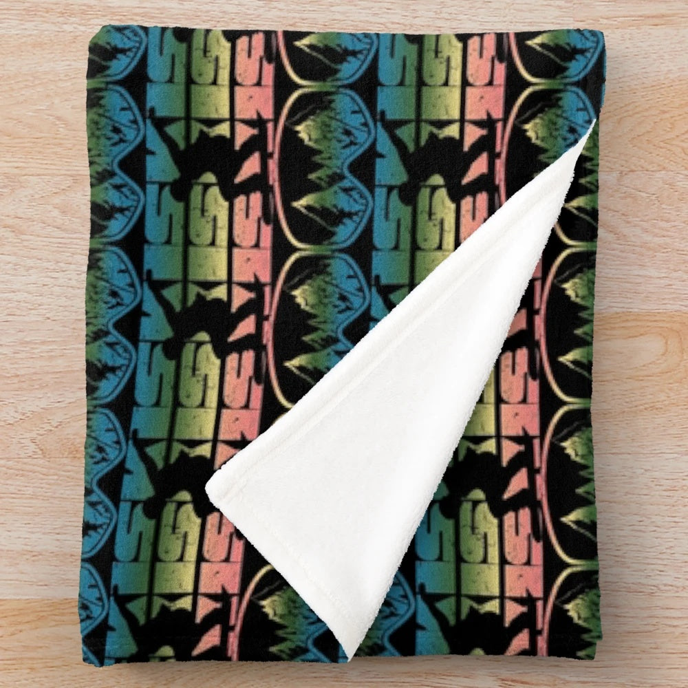 Cozy plush skiing blanket with gradient and distressed design