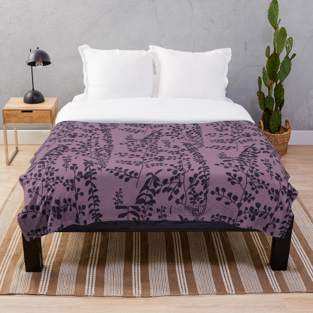 Soft, plush throw blanket with Twilight-inspired design