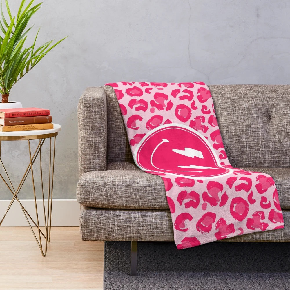Preppy aesthetic plush blanket with pink leopard print and smile design