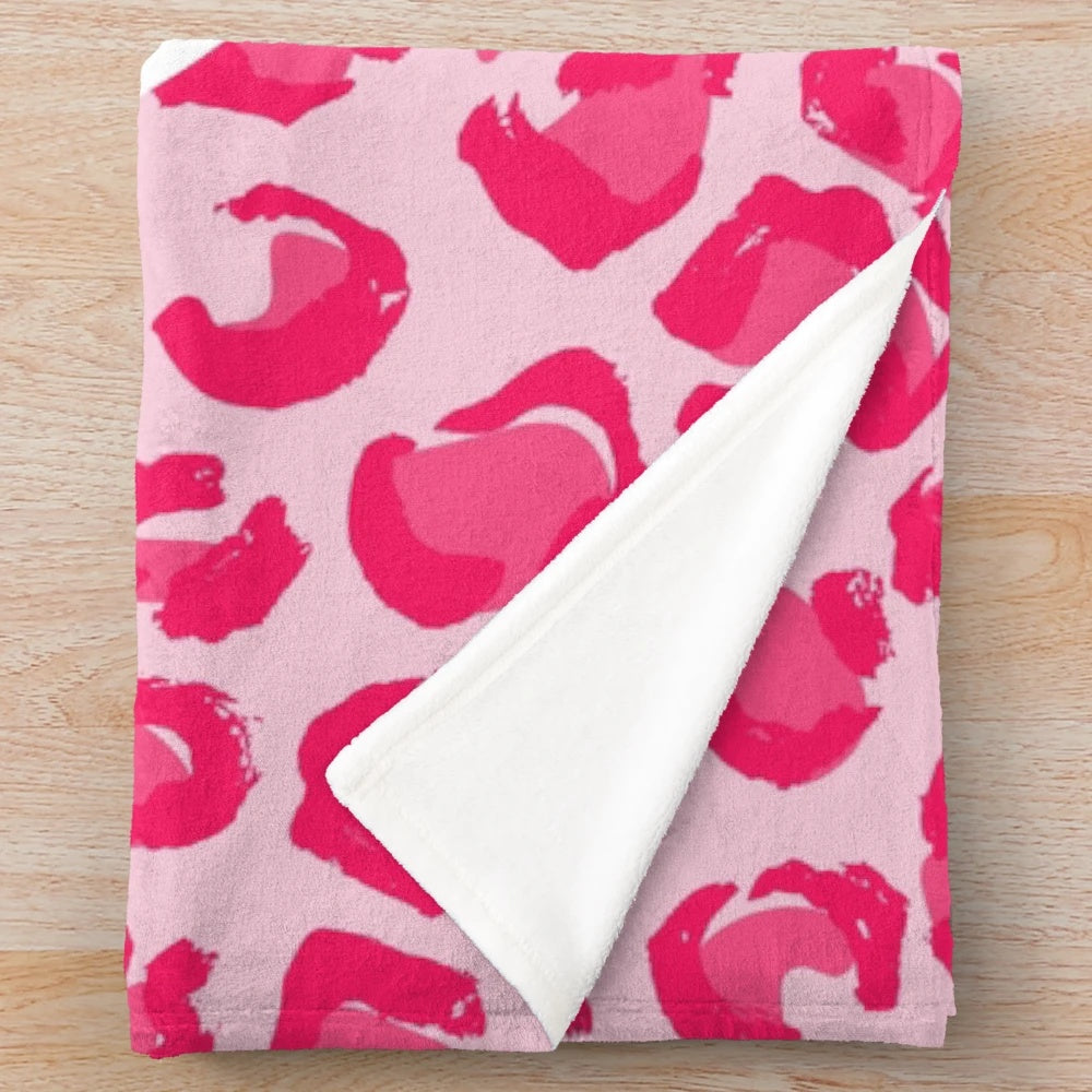 Preppy aesthetic plush blanket with pink leopard print and smile design