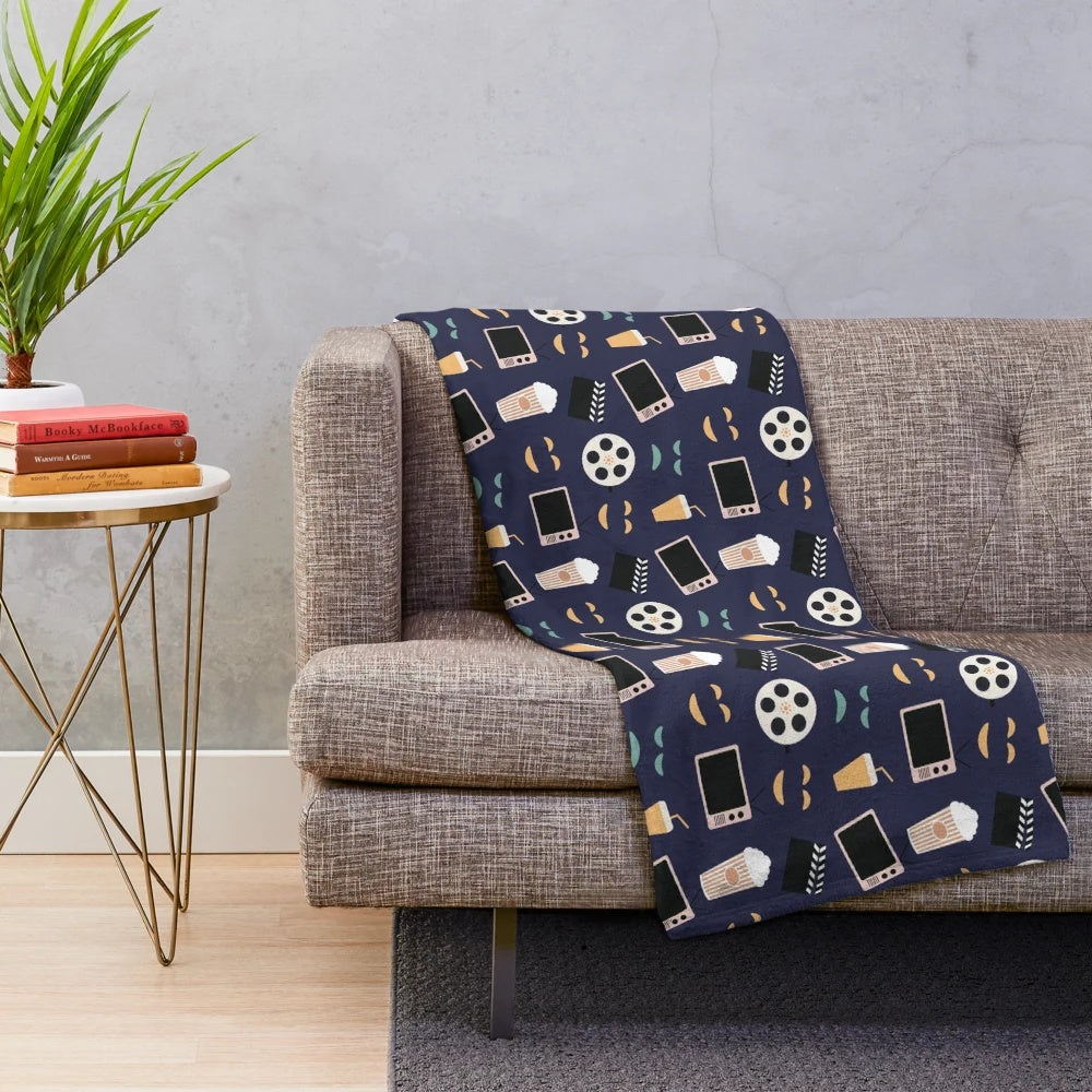 Retro cinema pattern plush blanket