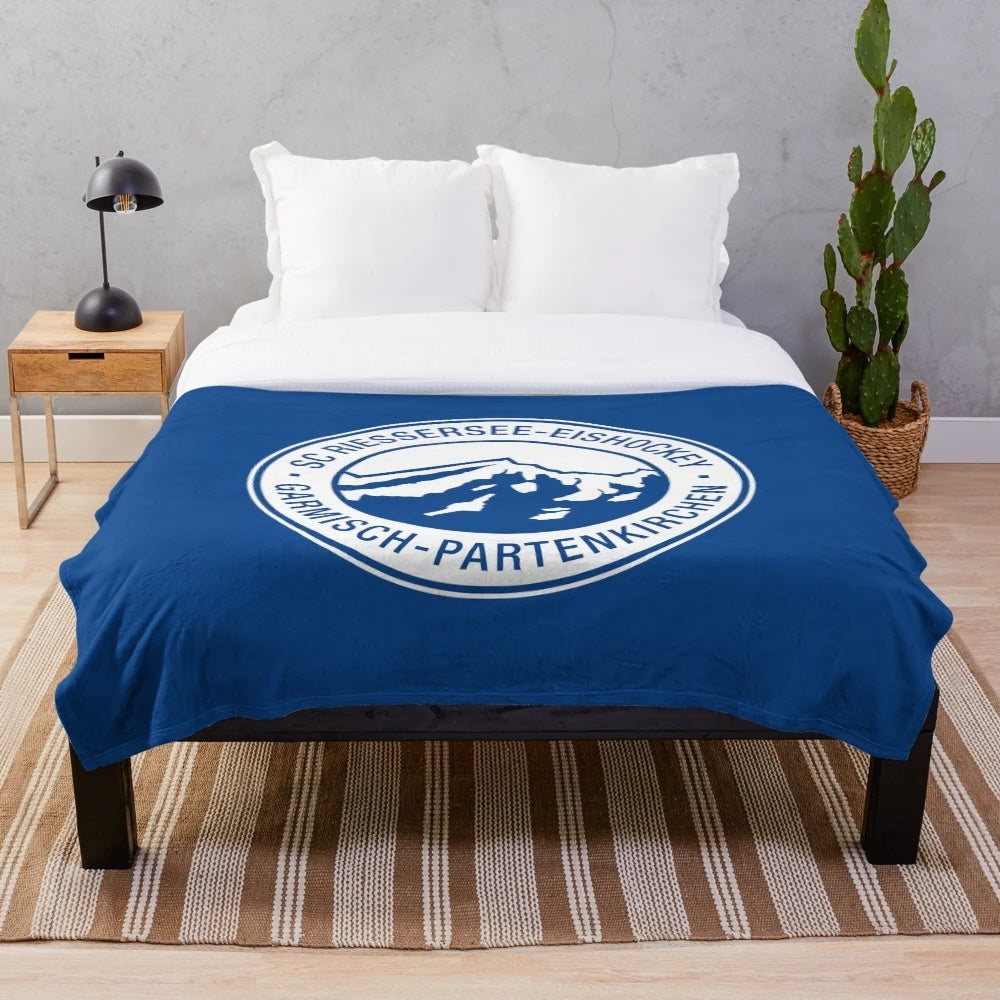 SC Riessersee plush blanket with team logo