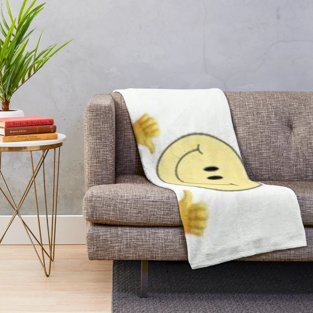Smiley plush blanket with a smiling emoji design