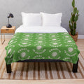 A plush blanket featuring a court session design, perfect for tennis fans and sports enthusiasts.