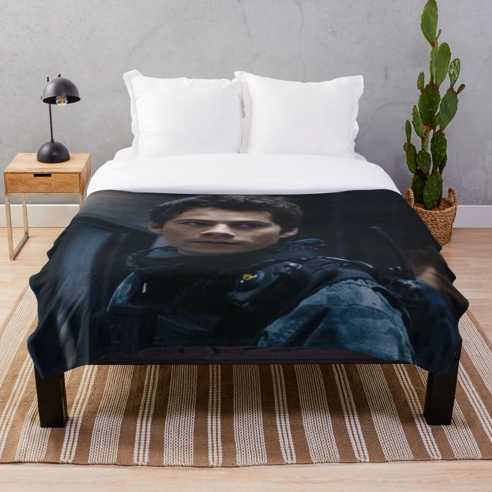 Soft and Warm Thomas-Themed Plush Blanket