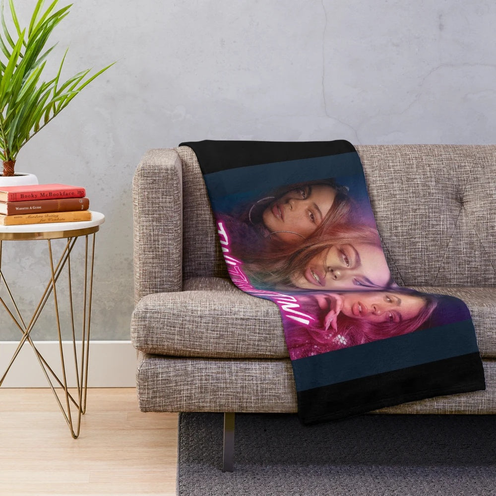 Soft and Comfy Tini Tini Tini Plush Blanket
