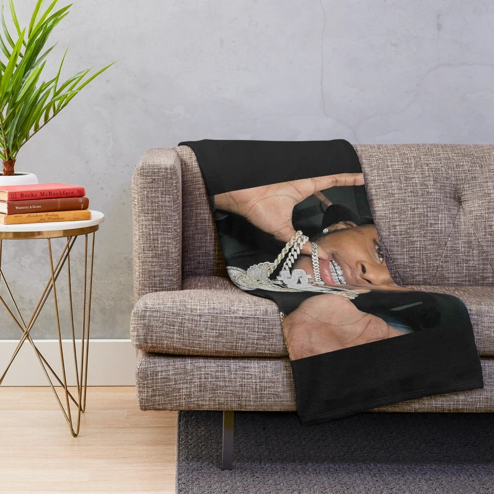 Toosii-inspired plush blanket with soft, comfortable design