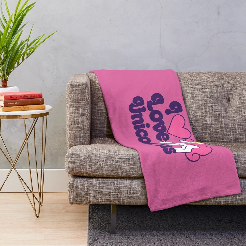 Plush unicorn blanket with a retro and cute design