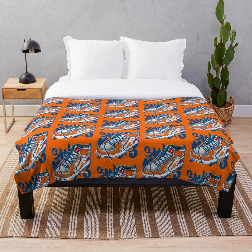 Plush blanket with nature-inspired minimalist design