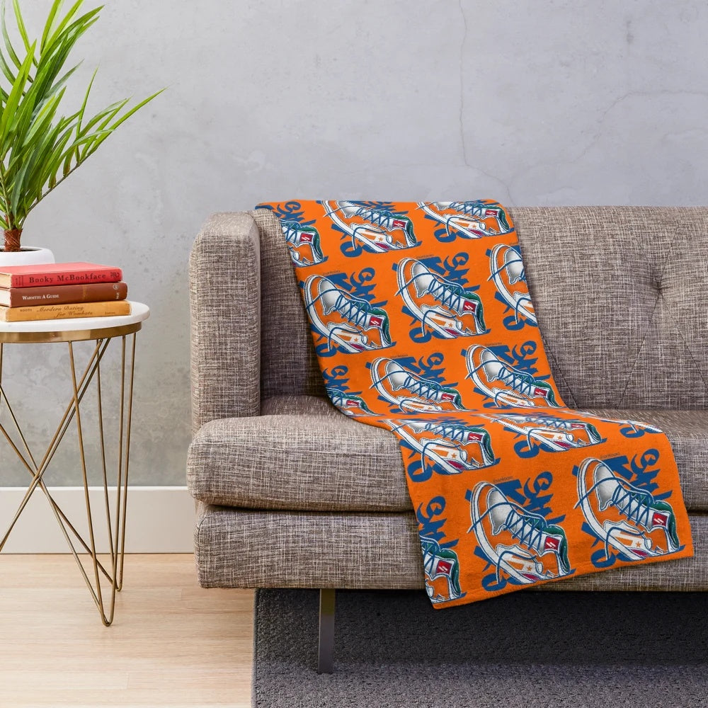 Plush blanket with nature-inspired minimalist design