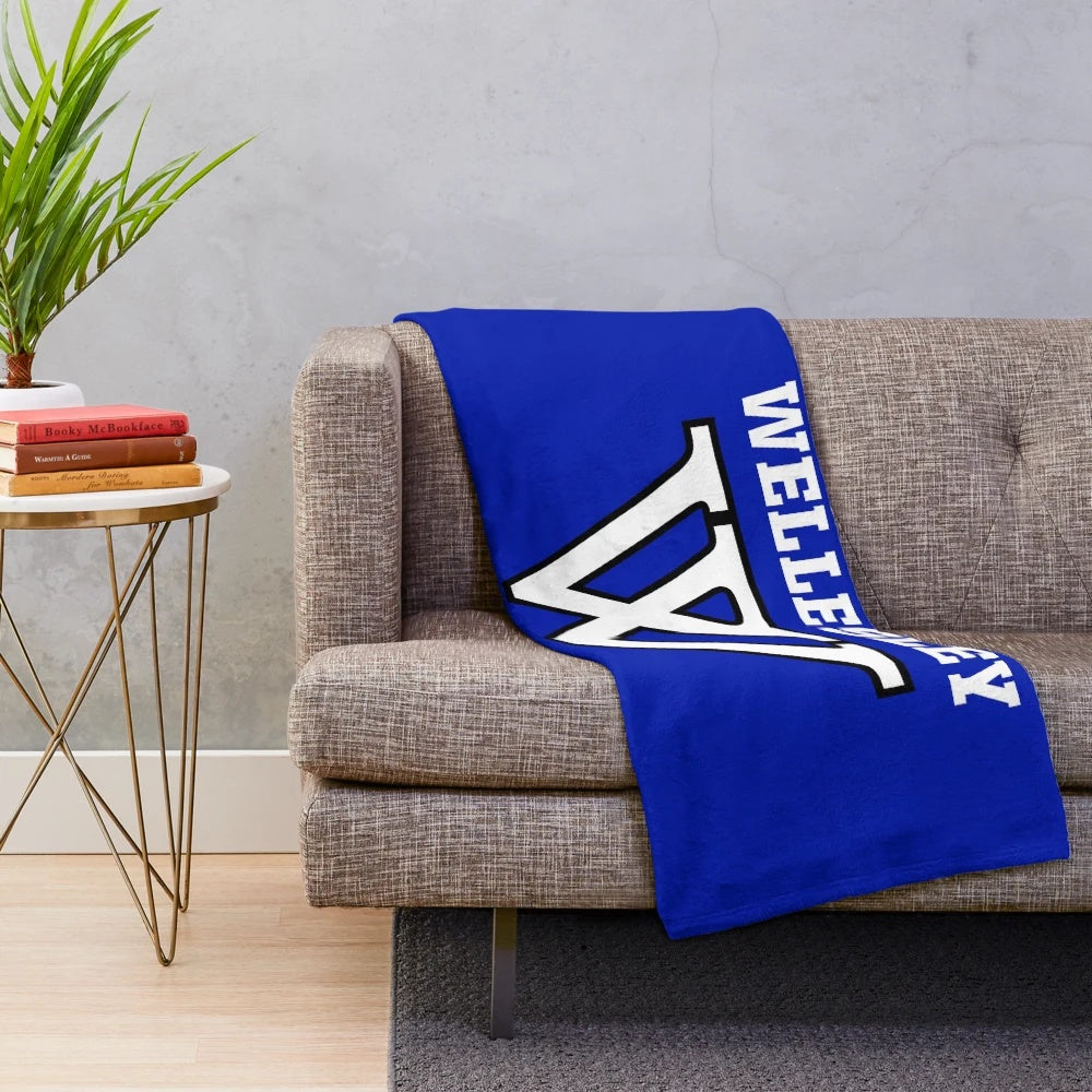 Wellesley College plush blanket with soft, warm fabric