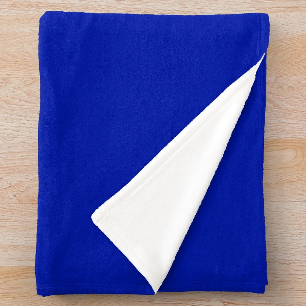 Wellesley College plush blanket with soft, warm fabric
